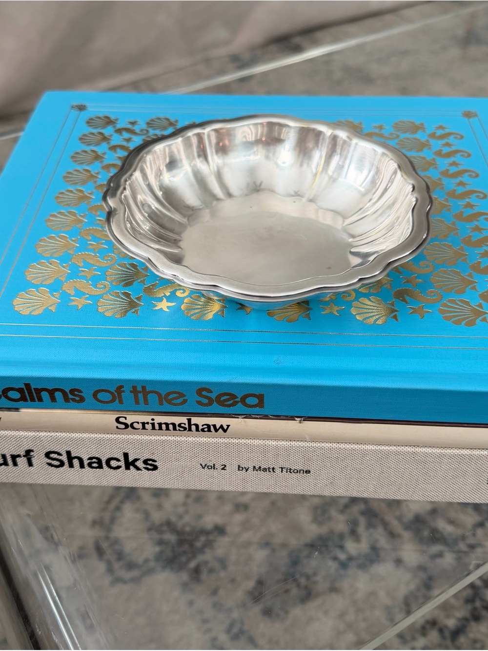 Vintage Oneida Ltd. Silver-plated Scalloped Fluted Bowl